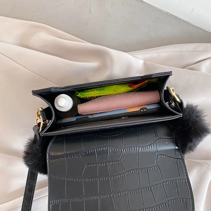 

Plush handle ladies bag 2020 winter new shoulder bag ladies solid color PU messenger bag fashion small bag mobile phone bag