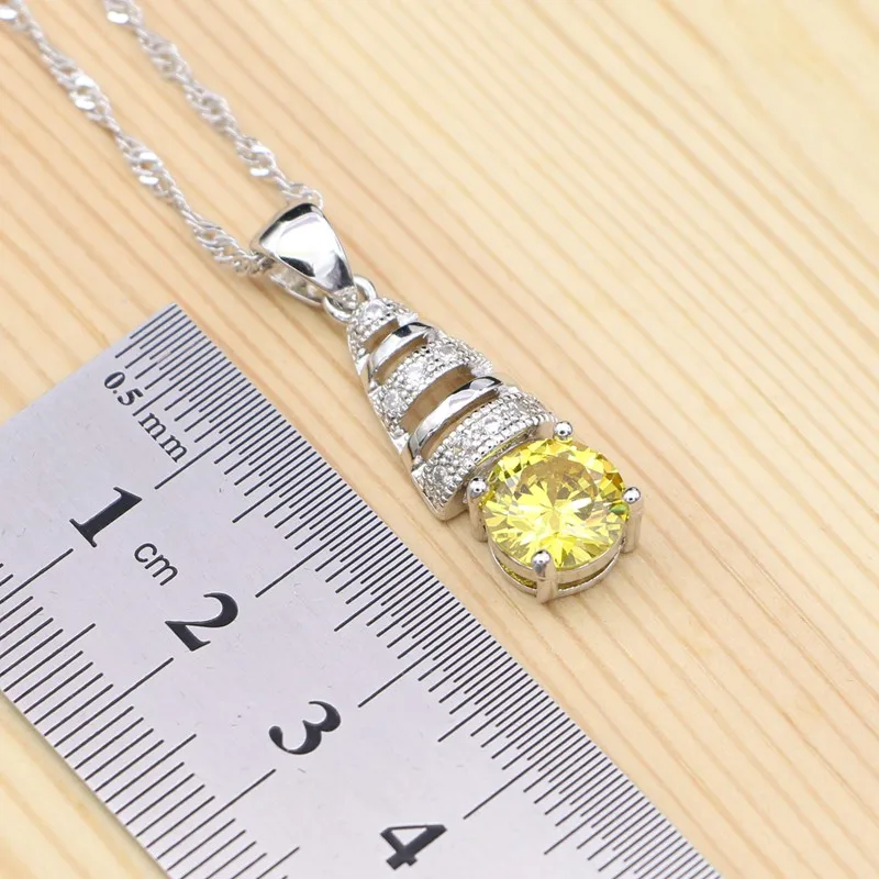 Комплект из колье серёг и кольца серебра 925 пробы