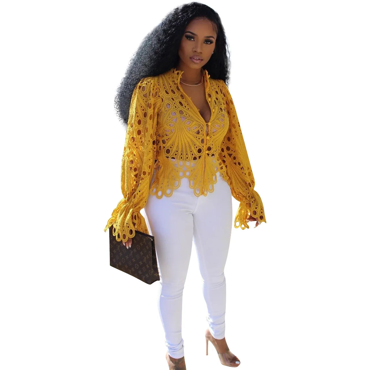 Блузка женская с вышивкой на пуговицах рукавами-фонариками | Женская одежда