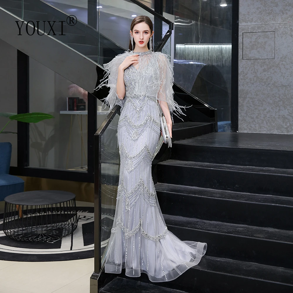 

Dubai Luxurious Silver Evening Dress Mermaid with Feather Cape Gorgeous V-Neck Beaded Beading Rhinestone Crystals Formal Gown