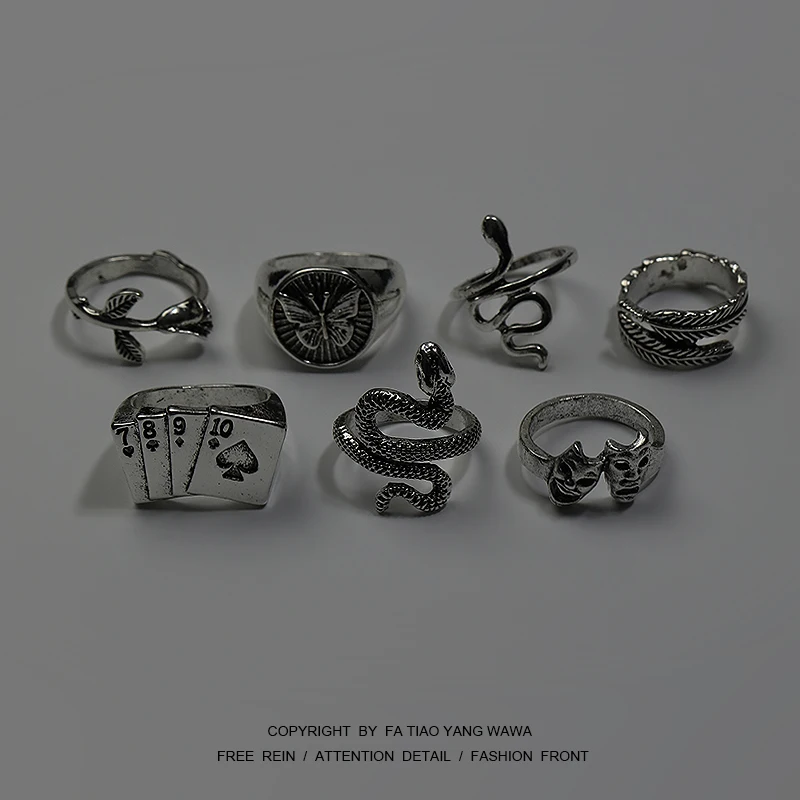 

Poker mask geometry restoring ancient ways ring seven times Snake flower ring set decoration female animals