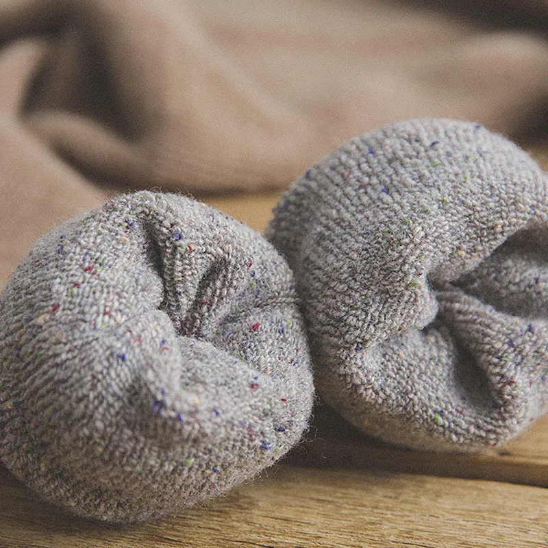

Women's Socks & Hosiery