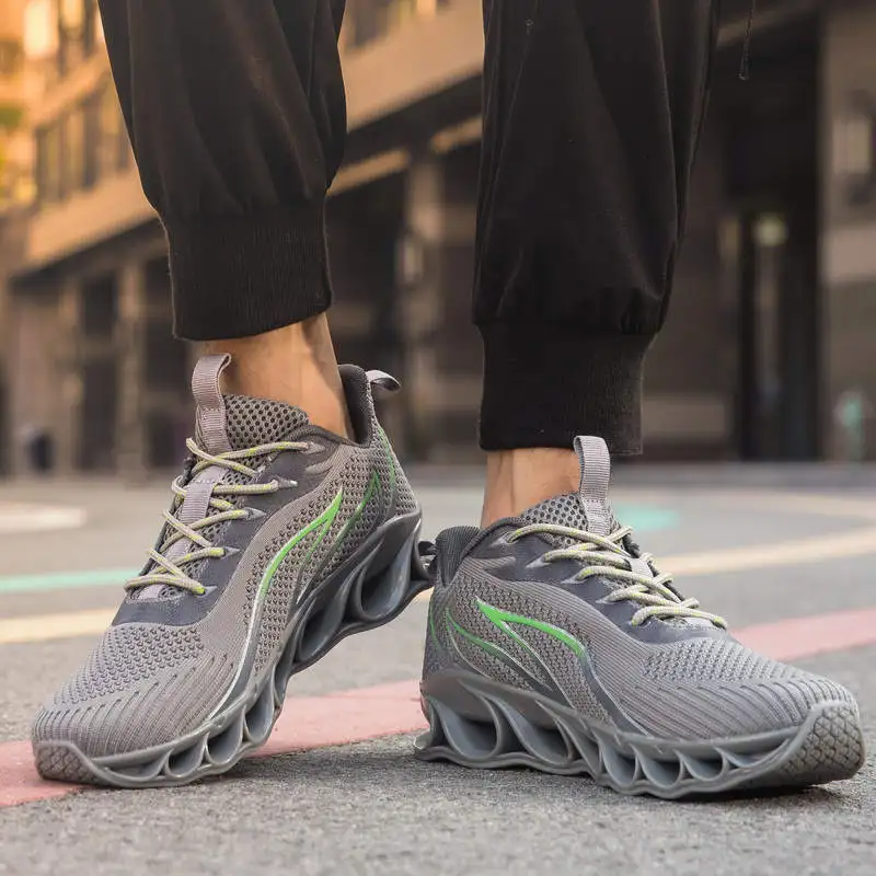 

Мужские кроссовки с низким верхом, размеры до 116 г