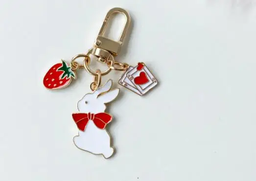 Новые милые брелоки в виде мультяшных героев Алисы и Красного кролика подвески