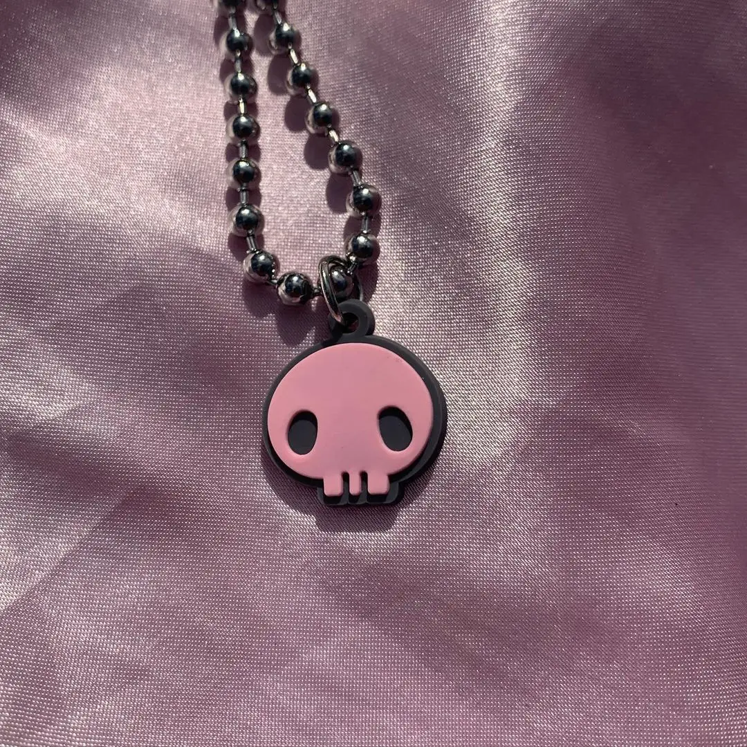 

2021 New Punk Fashion Harajuku Pink Skull Metal Pendant Necklaces For Women Men Cute Vintage Choker Party Gifts Jewelry