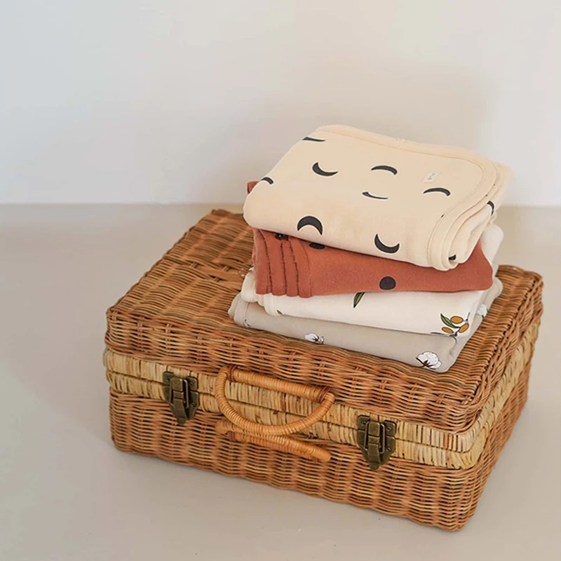 

Infant Wrap Blanket Newborn Muslin Swaddle Towel Two-layer Cotton Breastfeeding Cover Baby Bedding Set Photography Accessories