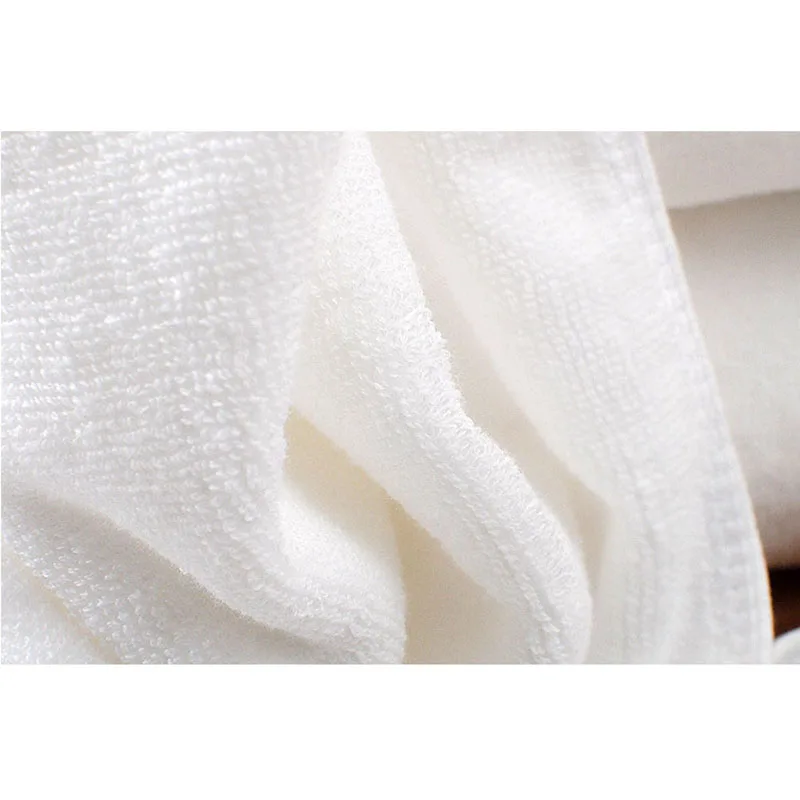 

Luxury Brand Two/Three Pieces Embroidered Towel Fashion Brand Comfort Plush Cotton Soft Bath Towel