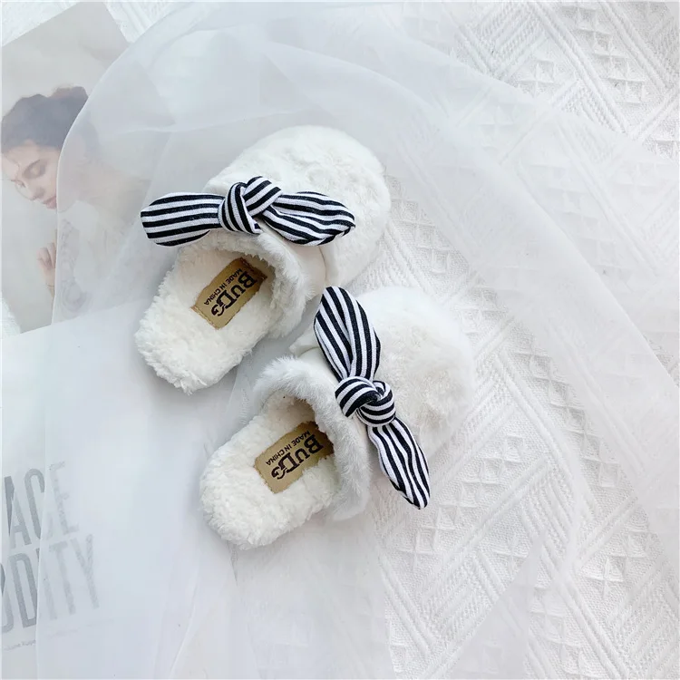 Новинка 2019 года зимние детские тапочки однотонные домашние с бабочкой для