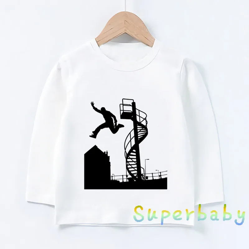 Детская парка с изображением эволюции новорожденного и Прыгающего принта