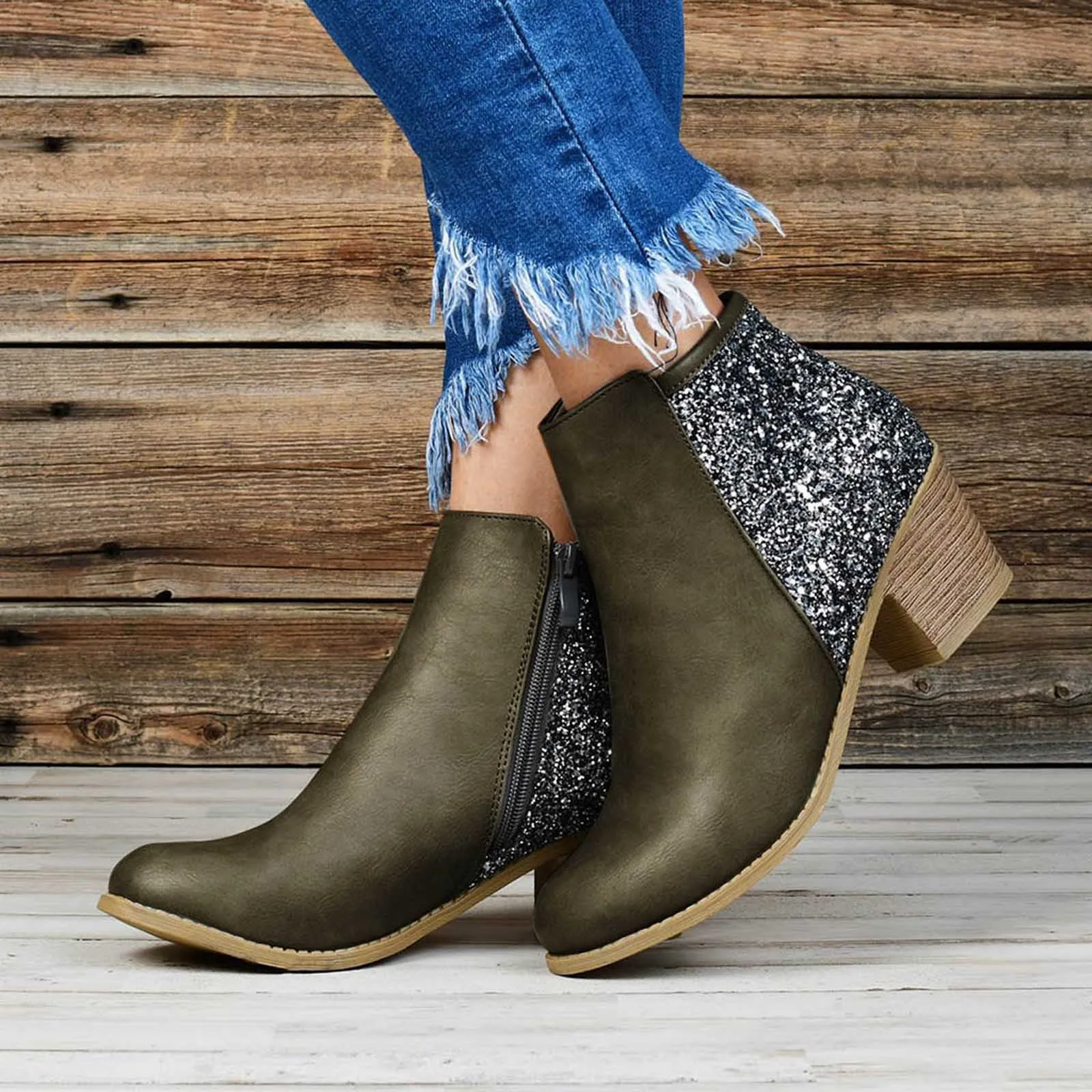 

Women Winter Boots New Fashion Plus Size Leather Short Boots High Heels Thick Heel Sequin Booties Ladies Short Boots 2021