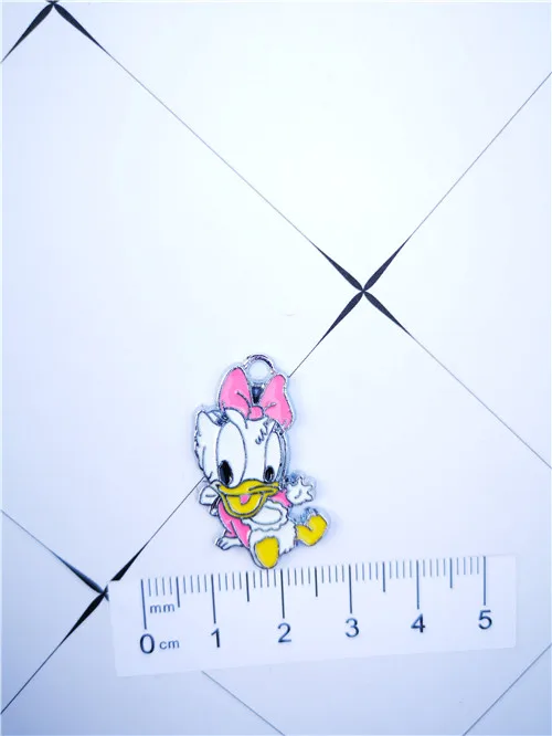 10 шт мультфильм Дональд Дак ожерелье Маргаритка брелок Эмаль Бусины Подвески