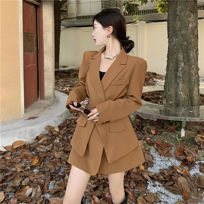 

Style Style Mid-length Suit Jacket