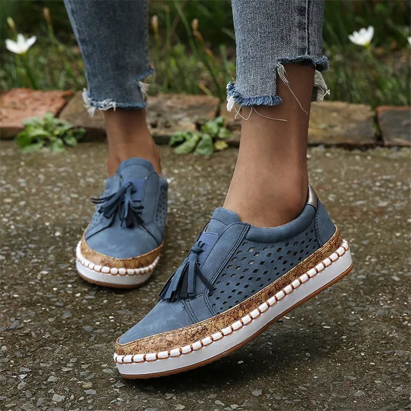 Women Flats Hollow Out Female Casual Sneakers Striped Elastic Band Slip on Shoes Woman Breathable Flat Shoe Big Size EU43 DX0805