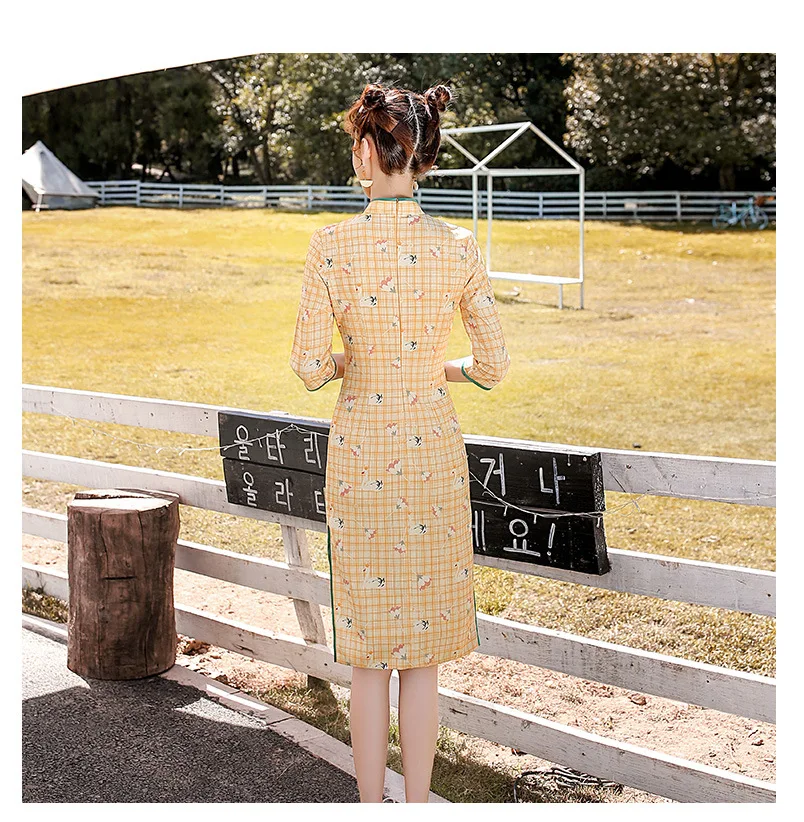 

Yellow Women Plaid Print Animal Qipao Dresses Slim 3/4 Sleeve Mid-Length Velour Cheongsam Skirt Mandarin Collar Chinese Dress