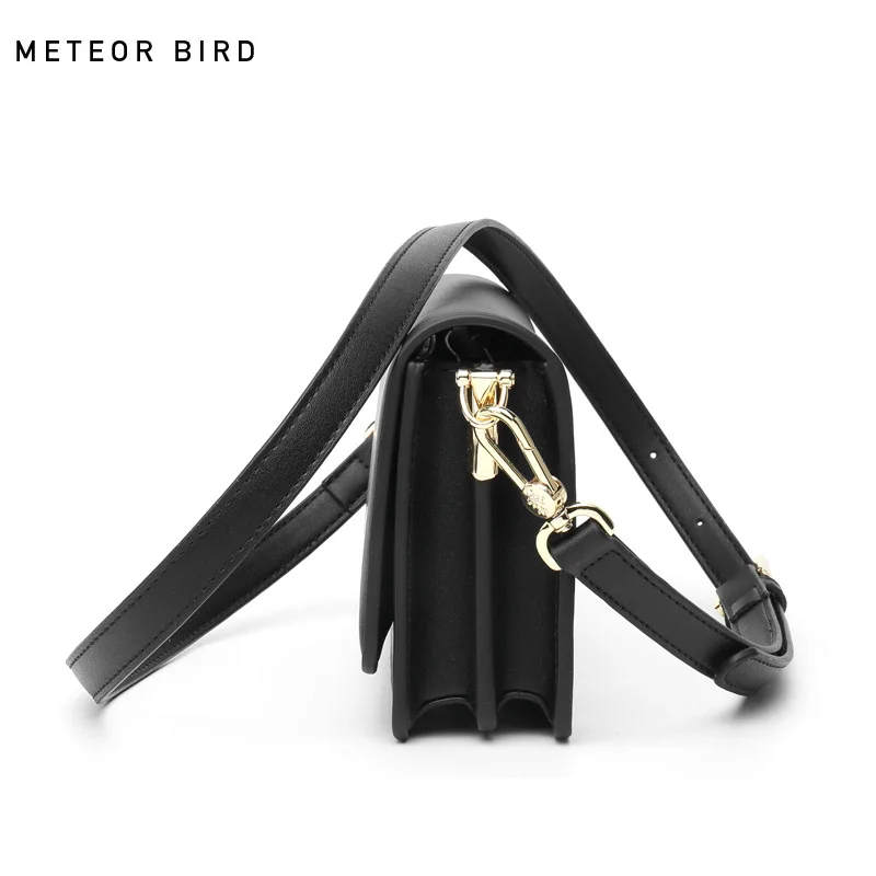 Кожаная женская сумка 2019 новая на одно плечо простая косая через Женская