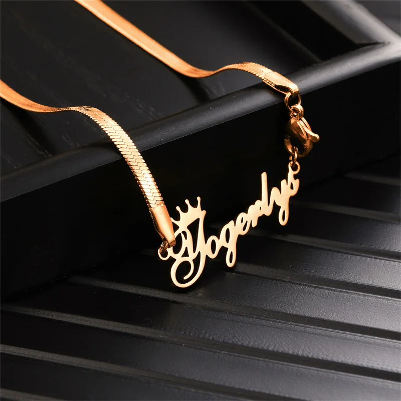 

Fashion Custom Name Necklace For Women Personalized Crown Snake Bone Chain Clavicle Chain Stainless Steel Jewelry Wholesale