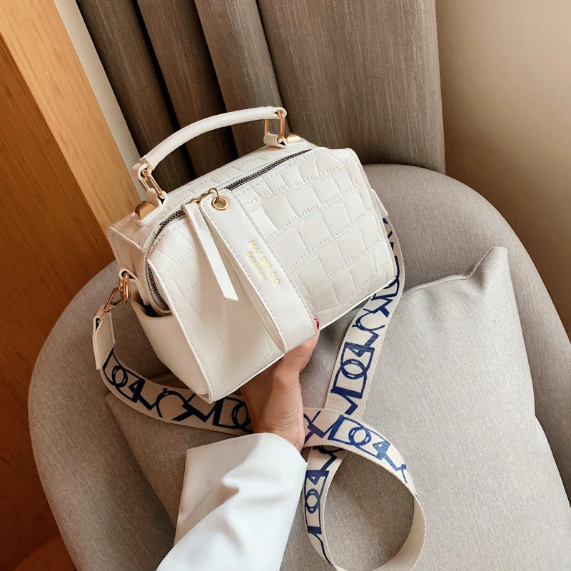 

Luxury Brand Designed Handbag 2020 Quality Shoulder Bag Stone Pattern Double Zipper Wide Ribbon Shoulder Bag for Women