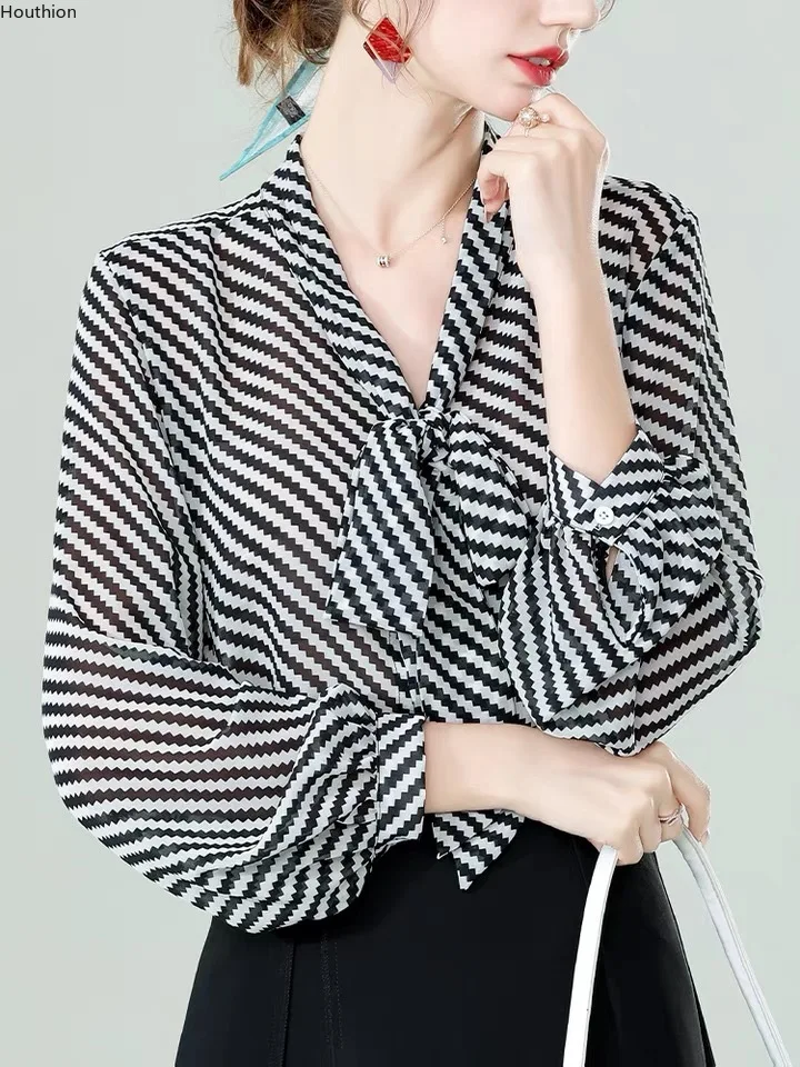 

Autumn New Women's Blouses V-neck Shirt Long Sleeve Tops Striped Blouse Girl Chiffon Casual Fashion Lady Loose