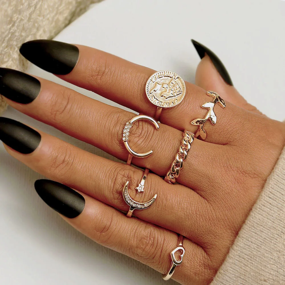 Фото Женское Винтажное кольцо IPARAM золотистое на палец в форме Луны с кристаллами и