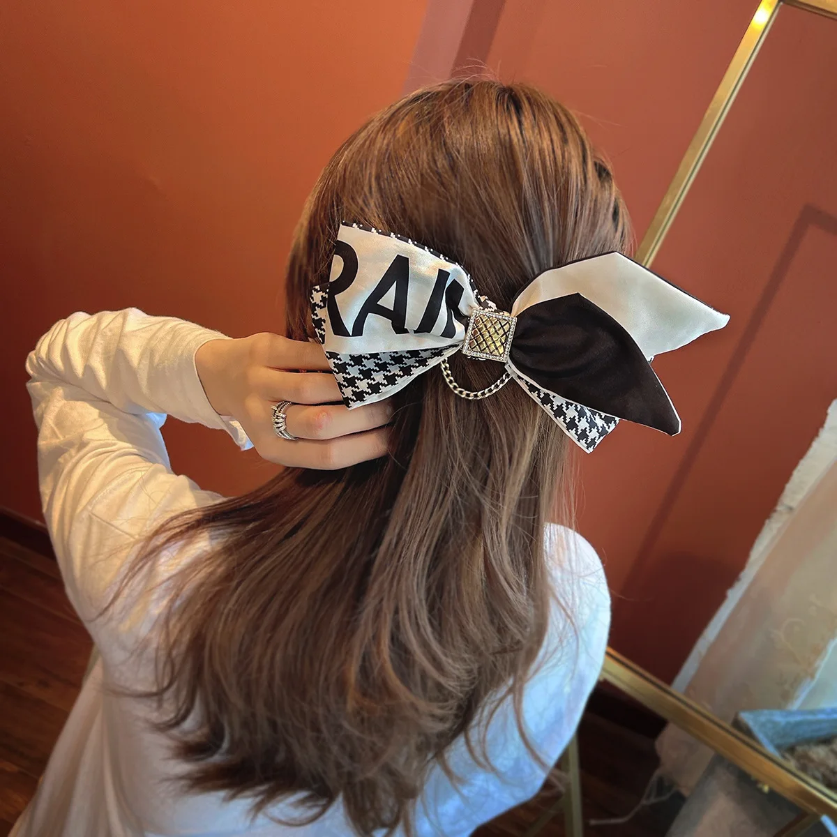 Корейские заколки для волос в клетку с бантом и лентой металлической цепочкой