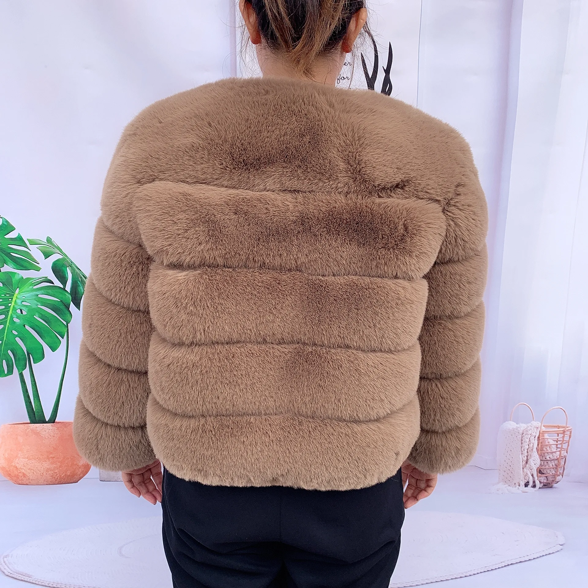 Женская куртка из искусственного меха на осень и зиму Высококачественная шуба