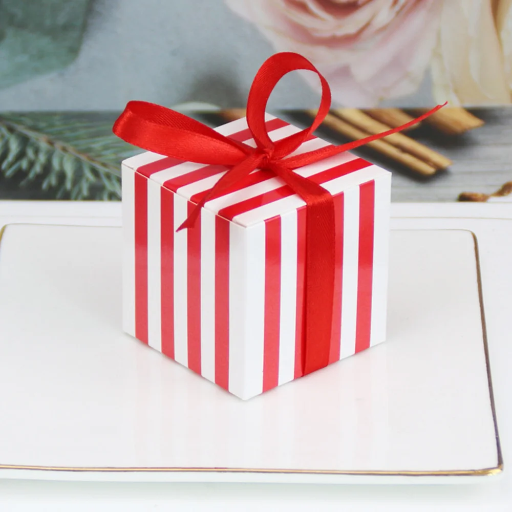 

50PCS Square Stripe Pattern Laser Cut Paper Candy Boxes Gift Bag Wedding Party Favors Striped Box Supplies