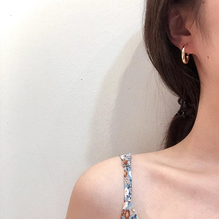 AOMU 2020 New S925 Geometric Minimalism Round Gold Color Silver Metal Simple Small Hoop Earrings for Women Party Jewelry | Украшения и