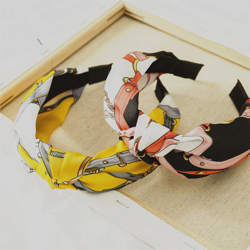 Обруч с цветочным принтом и цепочкой узел посередине обруч для головы Женский