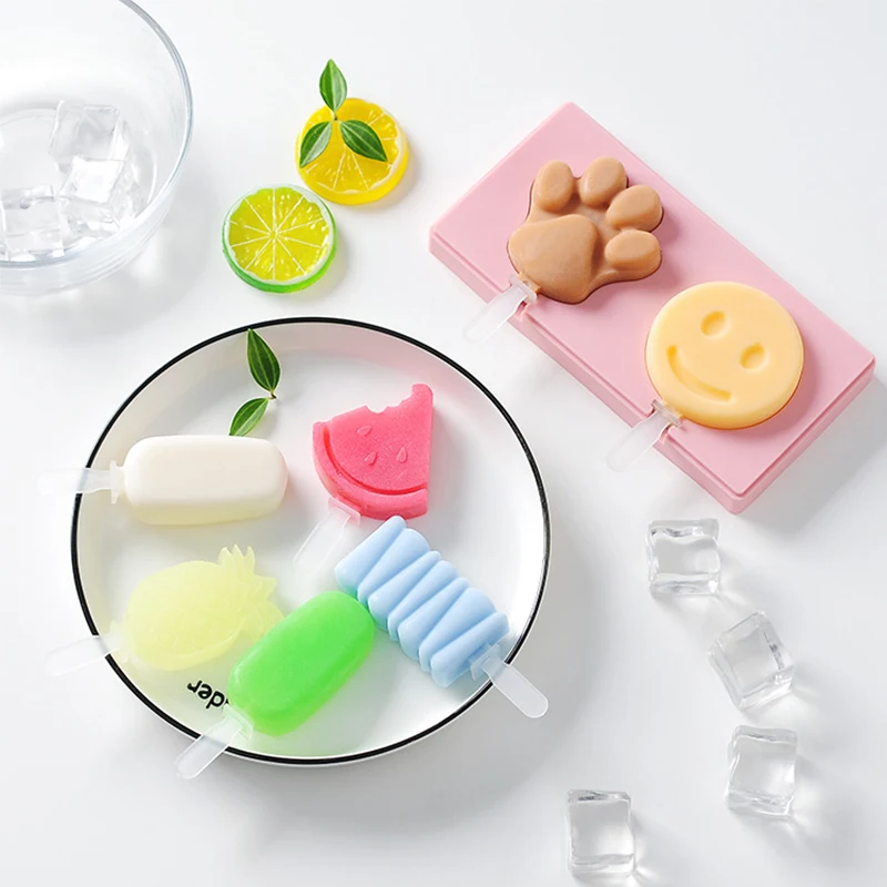 

Silicone Ice Cream Mold with Cover 3 Holes Ice Cube Tray Popsicle Barrel Diy Mold For Candy Bar Decoration Animals Fruit Shape