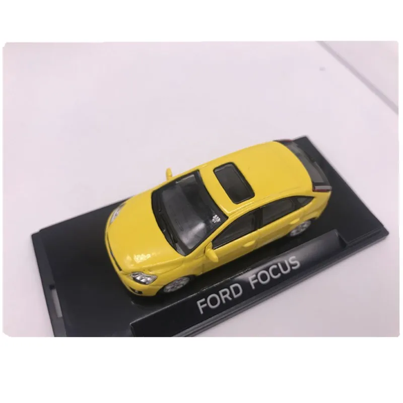 1: 64 сплава Модель автомобиля Ford FOCU Детская игрушка автомобиль коллекция подарков - Цвет: Цвет: желтый