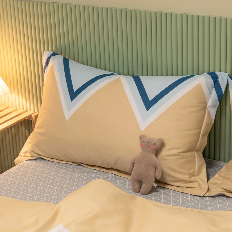 

Four-Piece Bed Sheet, Duvet Cover, Pillowcase, 100% Cotton, Comfortable At Home, Bedding, Stylish And Simple