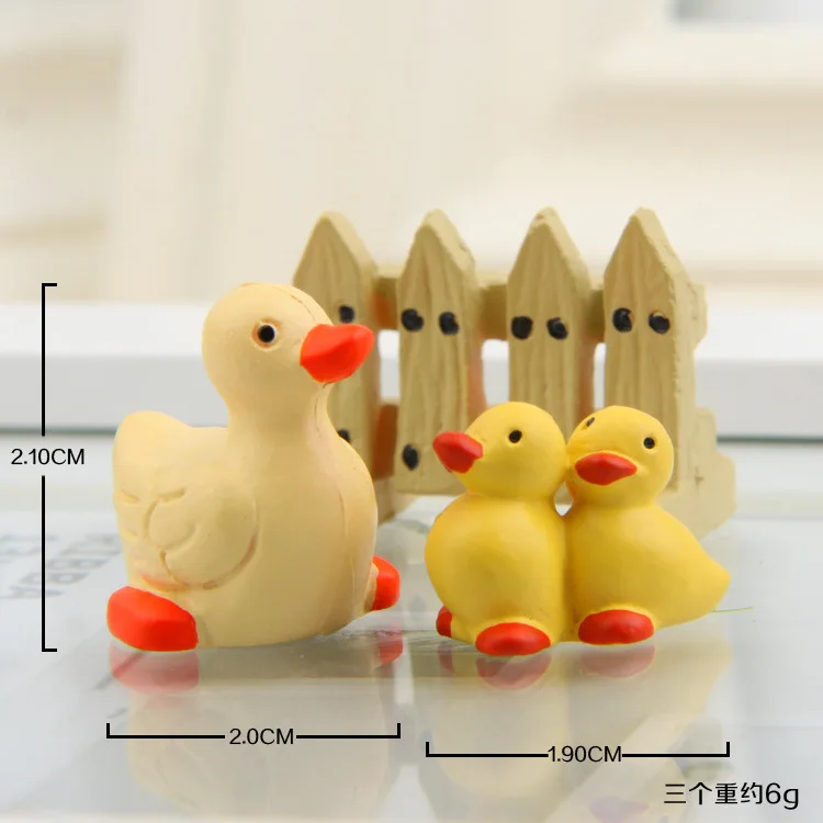 Микро пейзаж три части комбинация щенок утенок свинья Ежик фигурка рабочего