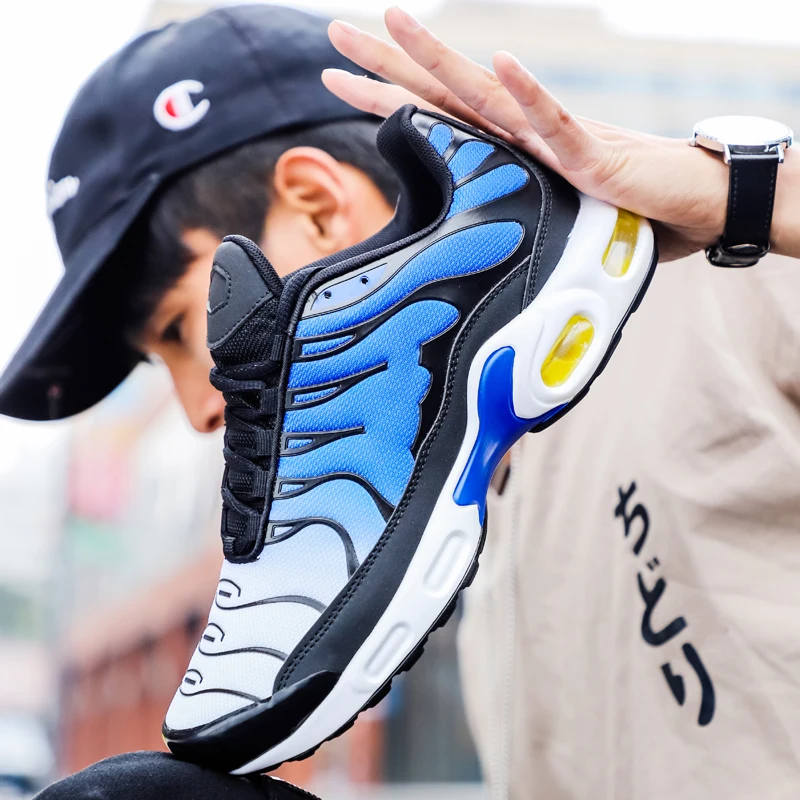 

Men Sneakers Black Mesh Breathable Running Sport Shoes Male Lace Up Non-slip Men Low Athletic Women Sneakers Casual Mens Shoes