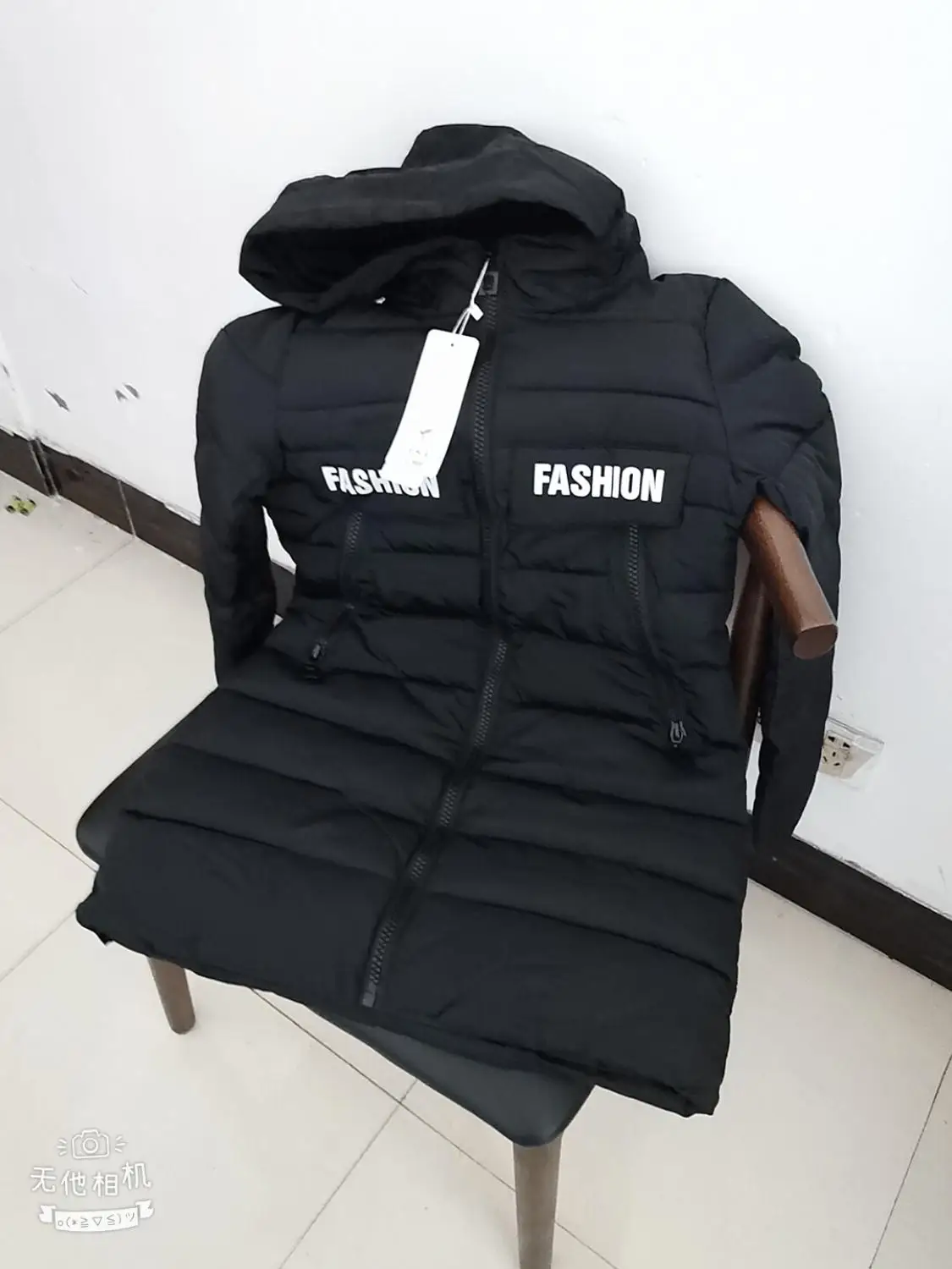 Женская зимняя куртка парка длинная тонкая с капюшоном теплая пуховик для женщин