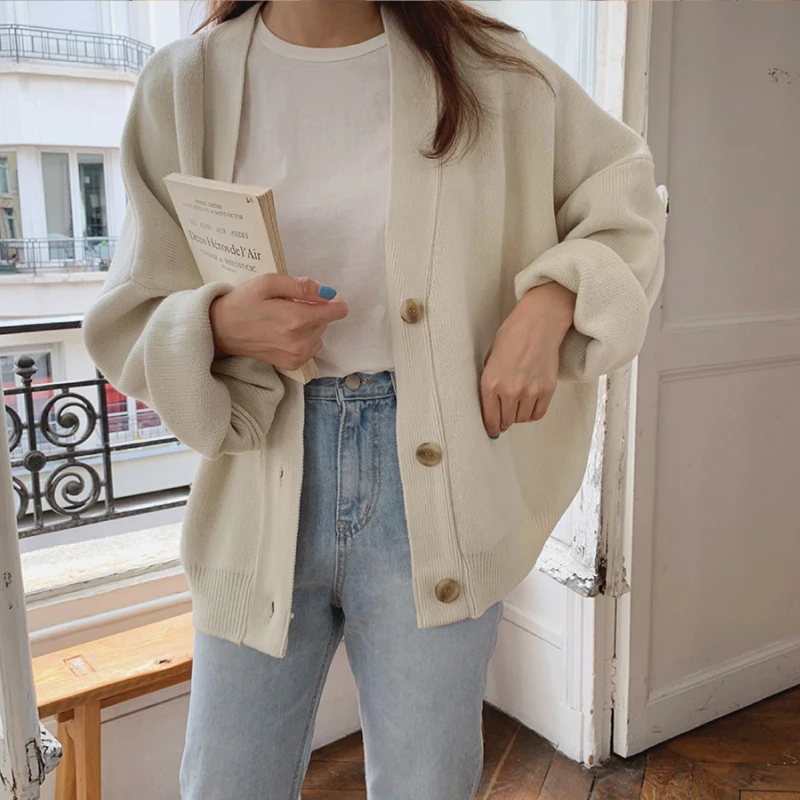 

Women Oversized Cardigans Autumn Winter Chic Knitted Sweater V-Neck Buttons Cardigan Fashion Warm Coat Ladies Chic Coat Knitwear
