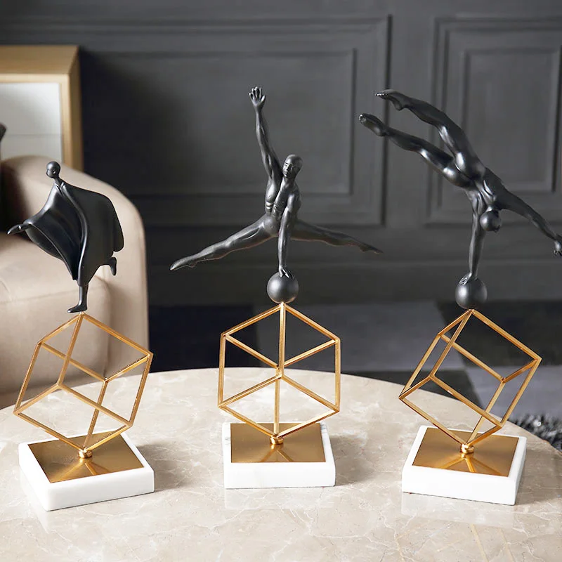 Абстрактная Спортивная Статуэтка из черной смолы с героями гимнастики фигурка