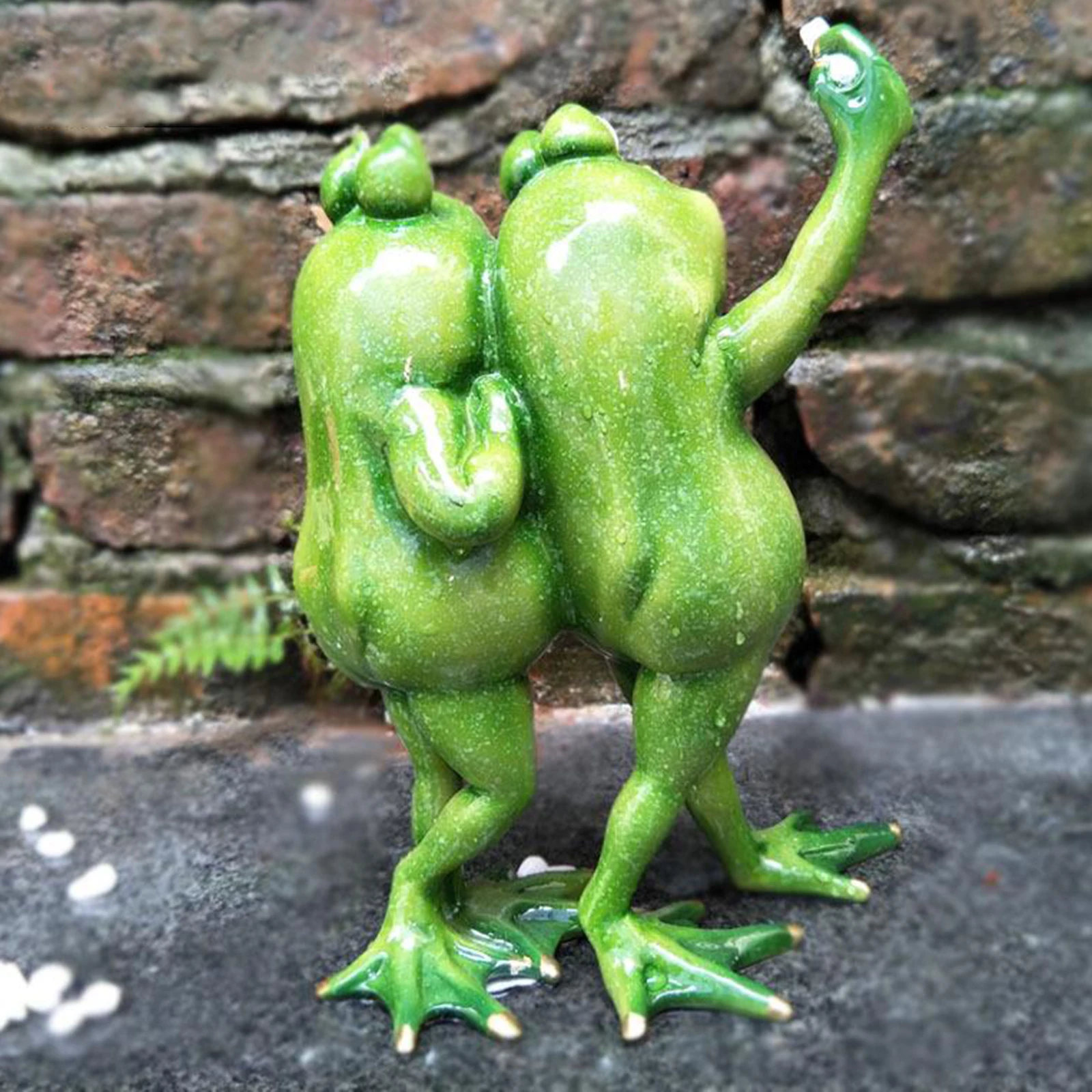 

Selfie Frog Figurine Statue Resin Crafts Animal Sculpture for Indoor Outdoor Home Garden Decor