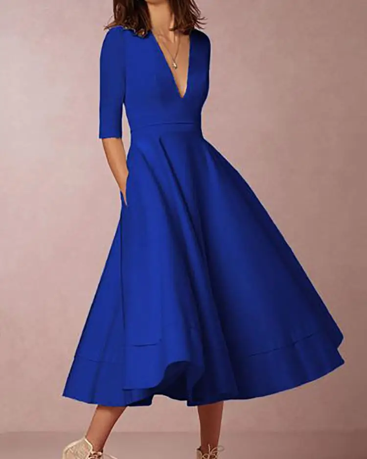 

Stylish Pleated Deep V Maxi Dress