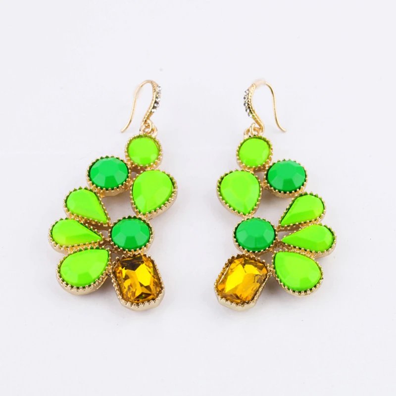 Женские сережки неоново зеленого цвета Qingdao Заводская распродажа|green earrings|green fashion