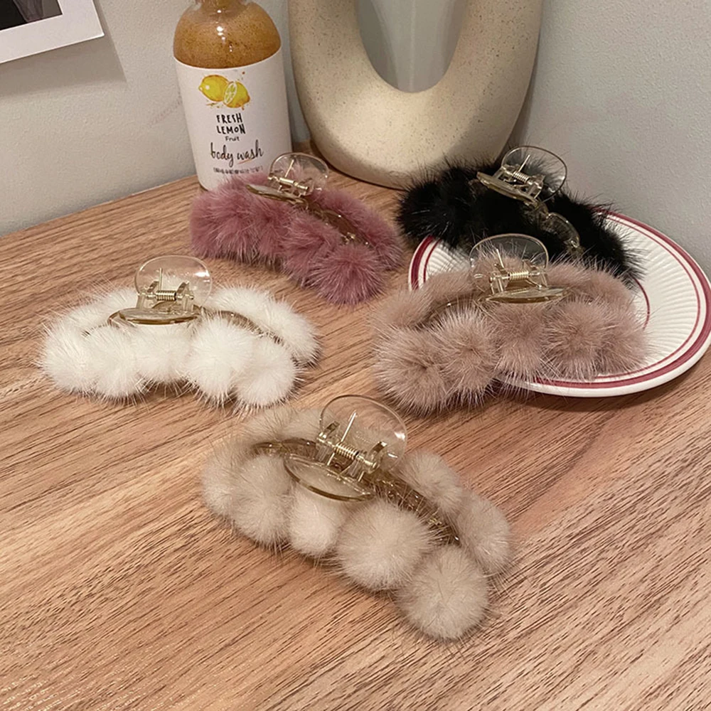 

Korean Cute Hair Claws Mink Faux Fur Plush Hair Claw Hairpin Head Clips Fashion Jewelry Women Girls Hair Accessories Headwear