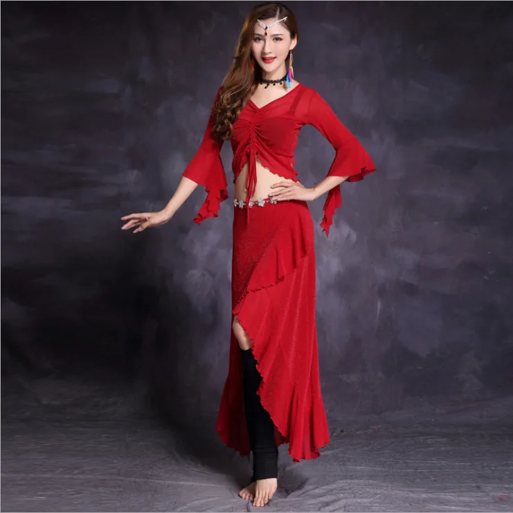 Костюм женский для танца живота длинный с волнистыми краями и рукавами-бабочками