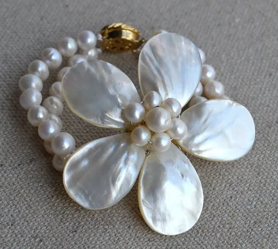 

New Stunning Wedding Pearl Bracelet 2 Rows 7-8mm White Color Freshwater Pearl Shell Flower Jewelry Handmade Charming Women Gift