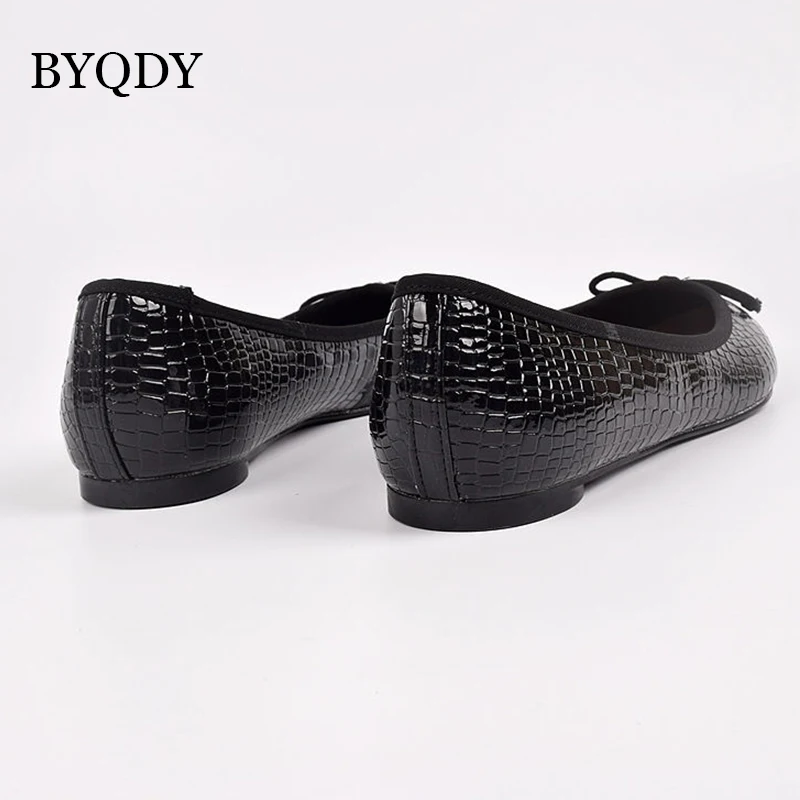 BYQDY/модные женские туфли на плоской подошве обувь из искусственной кожи с острым
