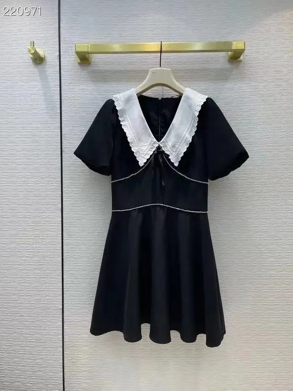 

Runway Sexy Short-sleeved Mini Dress V-Neck High Waist Diamonds Beach Black Empire Cute Ladies Top Dress Vestidos