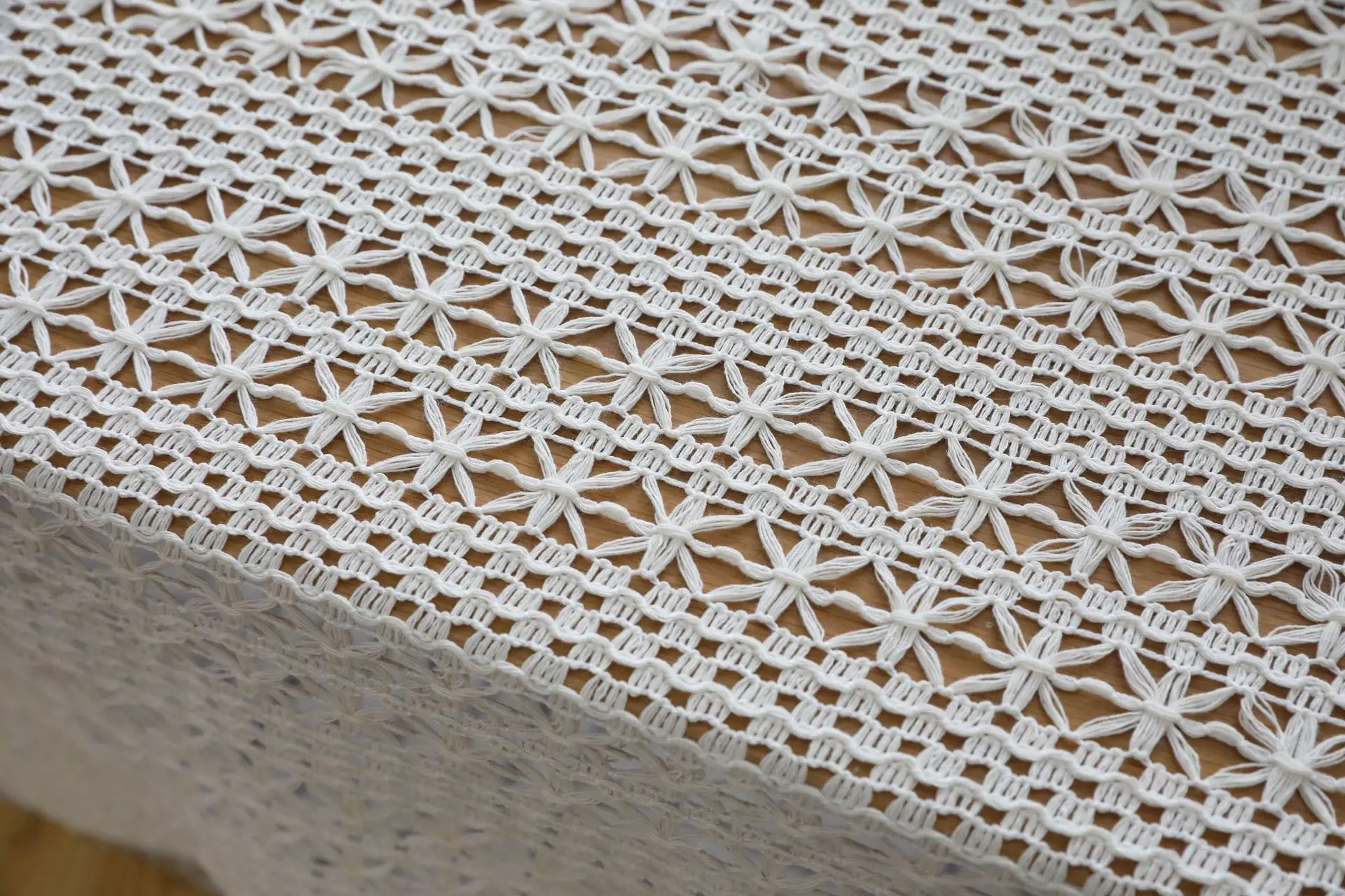 

Hollow Decorative Table Cloth Woven Dining Party Table Cove Piano Textile Shooting Props Rectangular Tablecloths Home Decoration