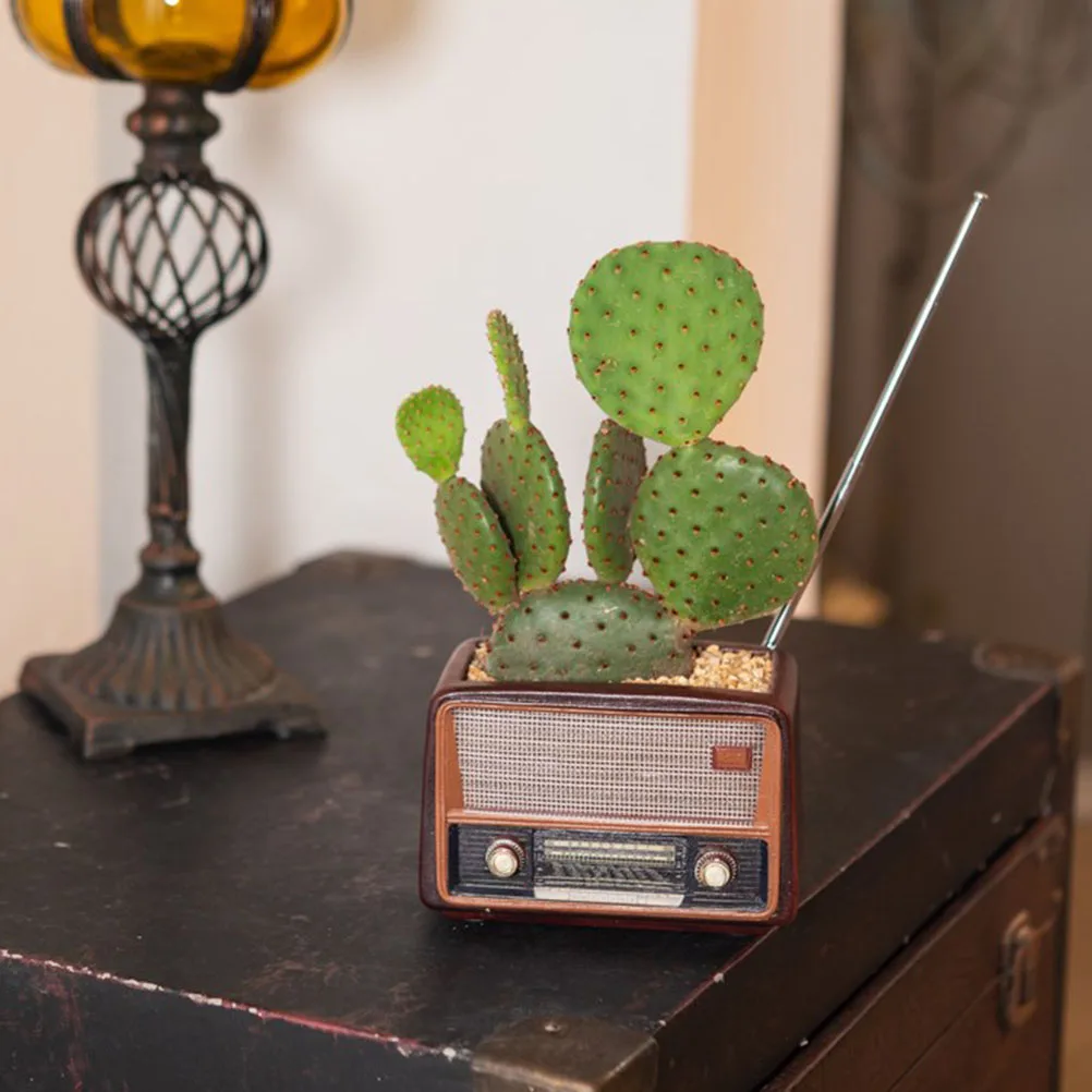 

1pc Retro Radio Shaped Flowerpot Container Decorative Unique Potted Plant Container for Decoration Resin Flower Pot Planters