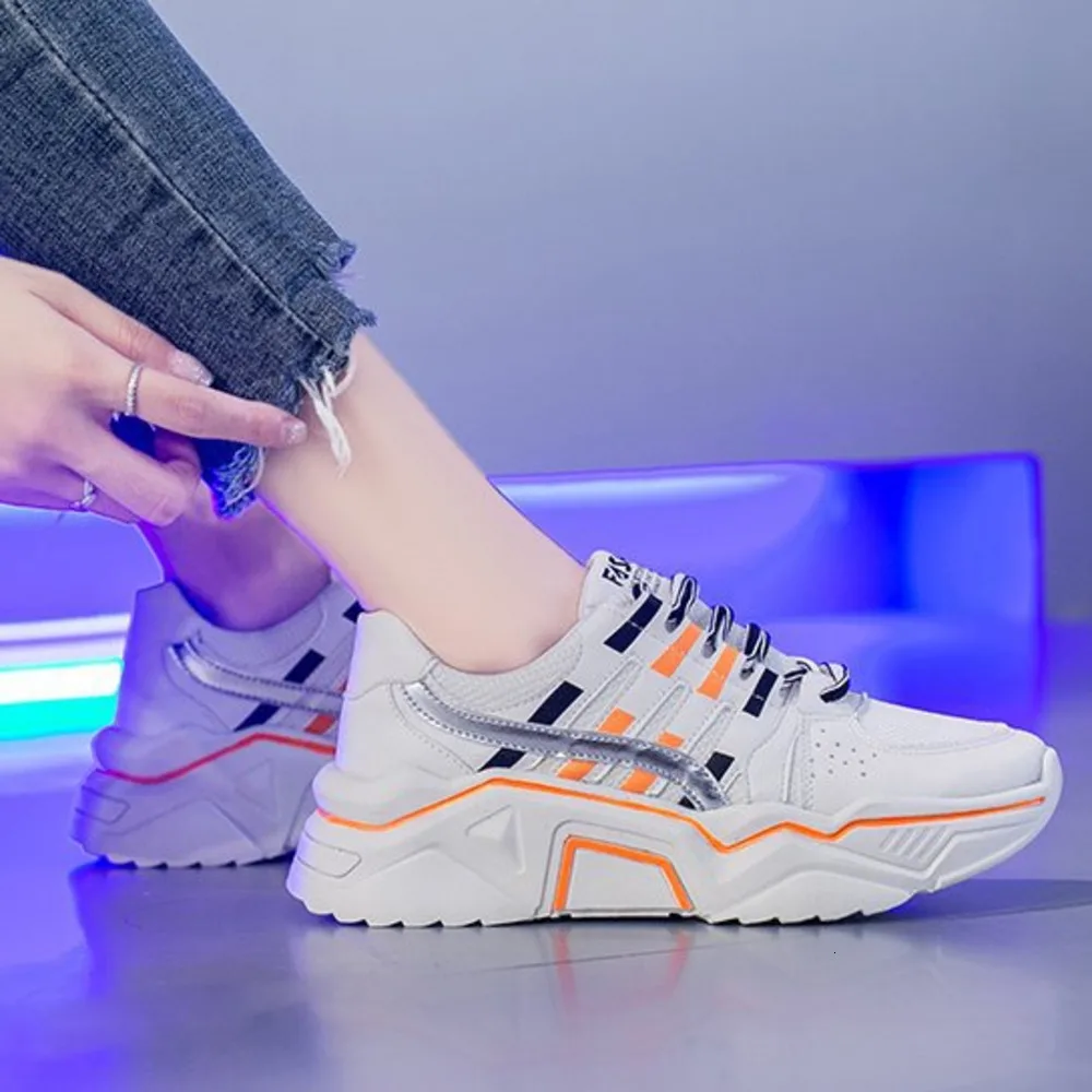 Женские белые кроссовки для папы блестящая Лоскутная обувь на массивной