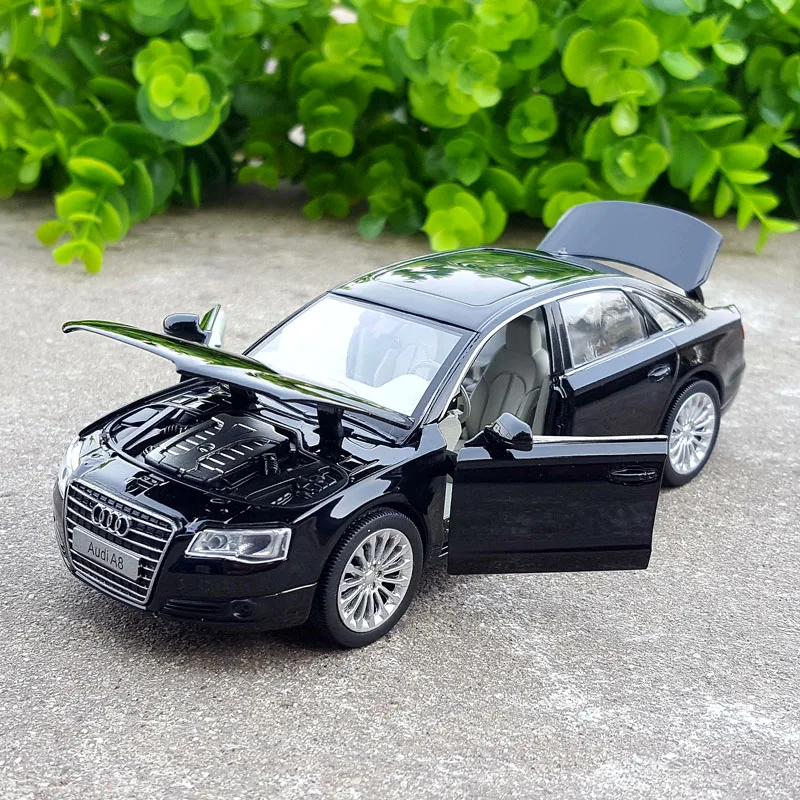 Модель автомобиля лимузин A8L W12 2013 в масштабе 1:32 | Игрушки и хобби