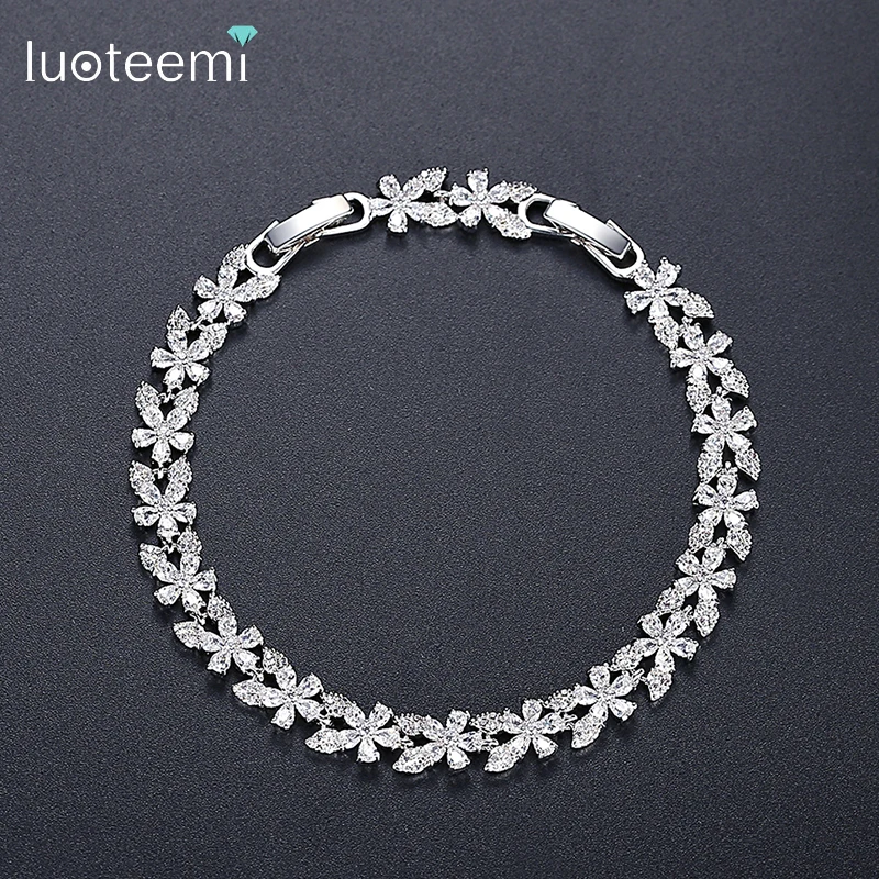 

LUOTEEMI Flower Cubic Zirconia Tennis Bracelet Extension Buckle Chain Bracelets For Women White Silver Color Bracelet CZ Chain