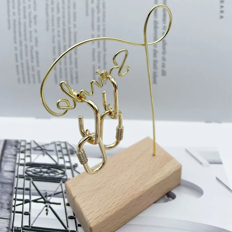 

2022NEW HOT SALE Fashion Women Earrings Elegant Cute Gold Metal Jewelry For Women Making Jewelry Gift Wedding Holiday Party